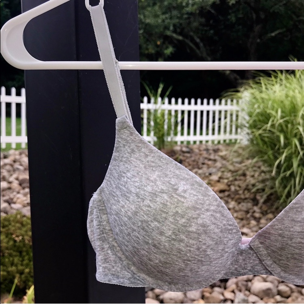 •VS PINK Wear Everywhere Push-up Bra•